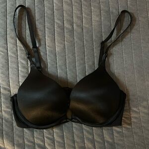 Victoria secret black push up bra -used